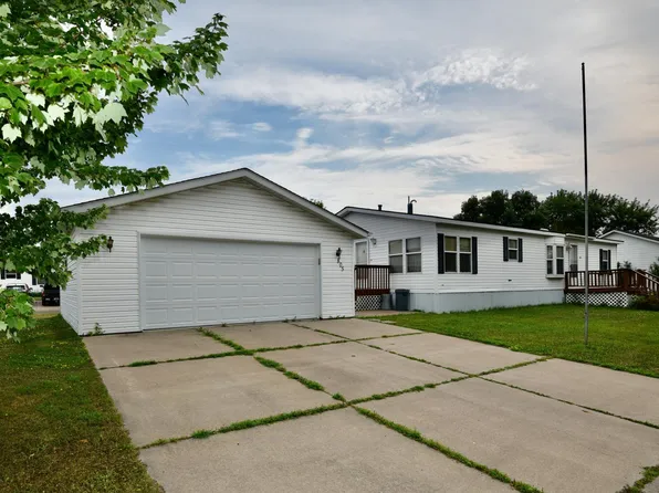 805 2nd St NE #805, Milaca, MN 56353