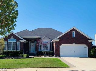 18922 Midway Dr, Macomb, MI 48044
