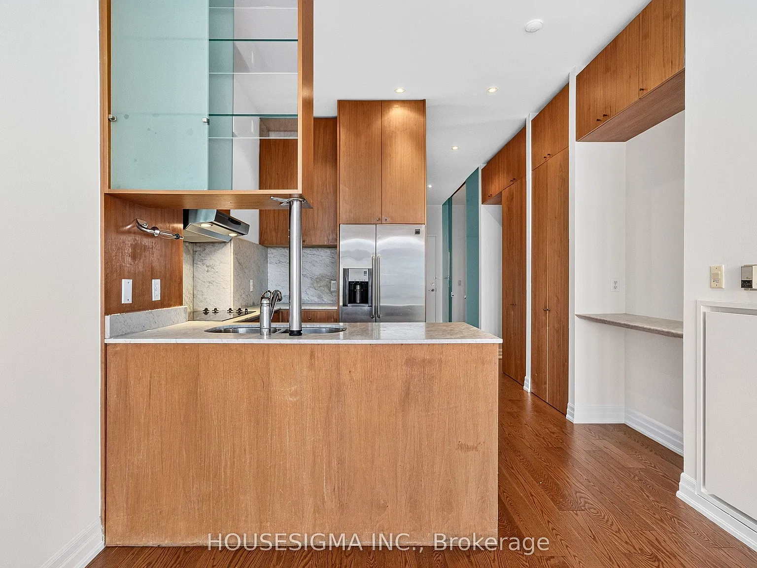 2 bed, $2,500 — Photo 3