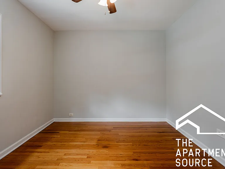 6535 N Mozart St #1F — Photo 9