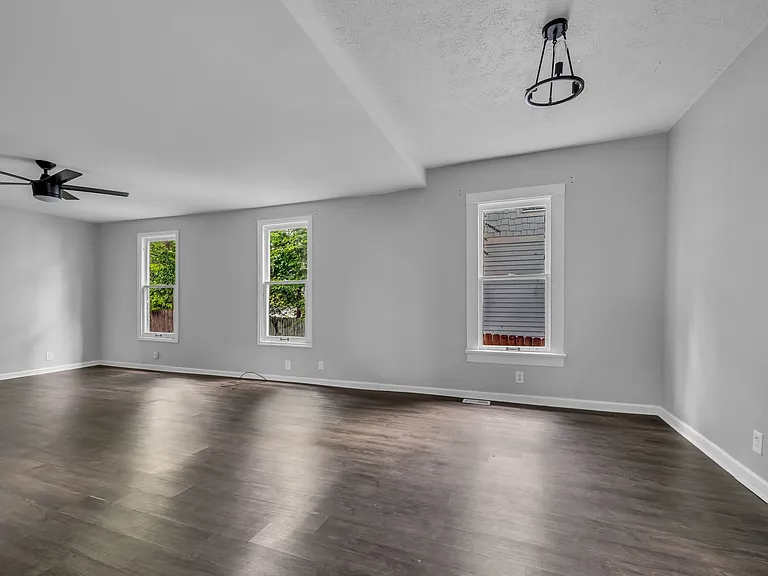 1000 Elvira Ave — Photo 7