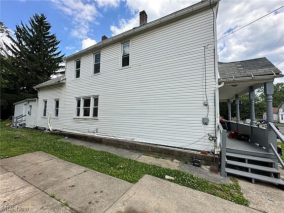 5th image of 3152 W 48th St