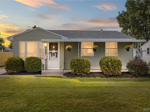 128 Wheaton Dr, Cheektowaga, NY 14225