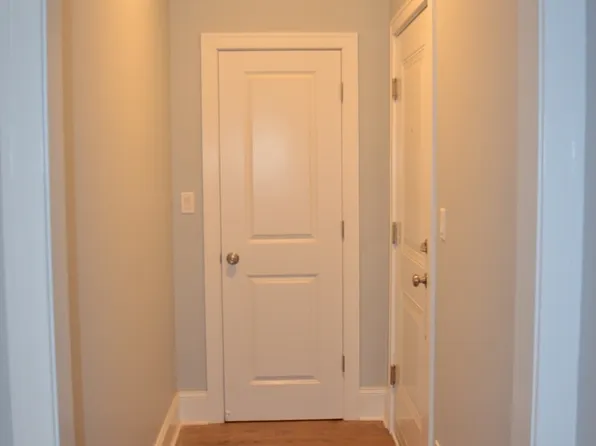 735 W Belmont Ave #1C, Chicago, IL 60657