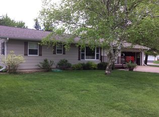 2845 Green View Dr, Eau Claire, WI 54703