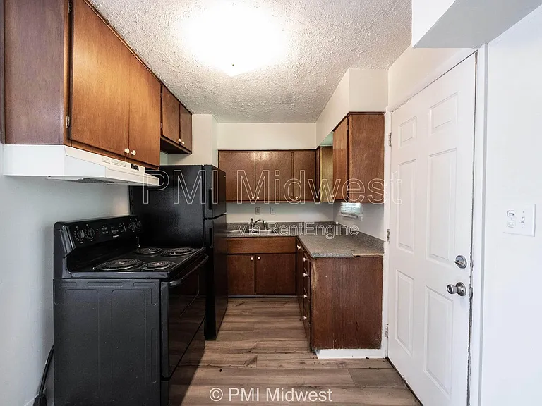 3146 Asbury St — Photo 6