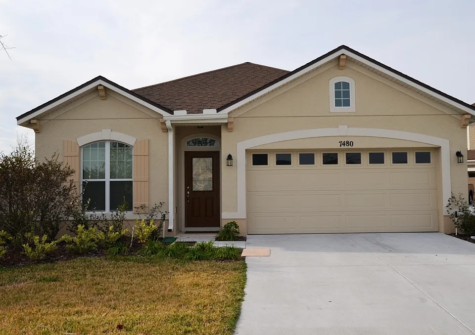 7480 Azalea Cove Cir