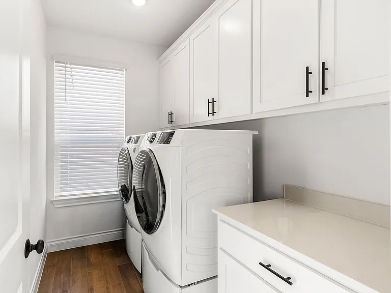 1301 White Daisy Ln — Photo 27