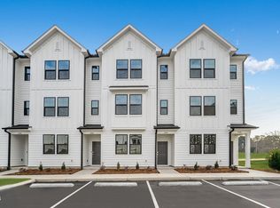 2302 Oakwood Meadows Ct, Raleigh, NC 27604