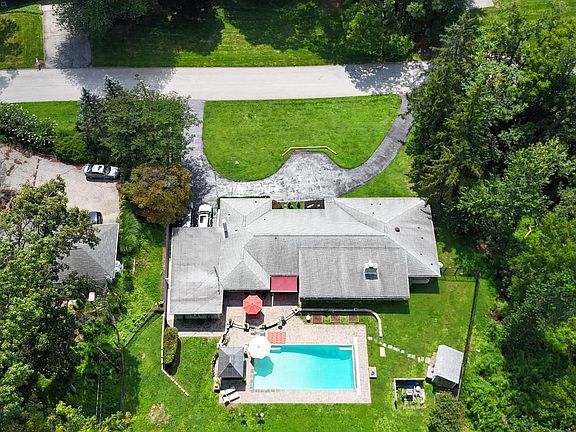 2nd image of 8207 Marcie Dr