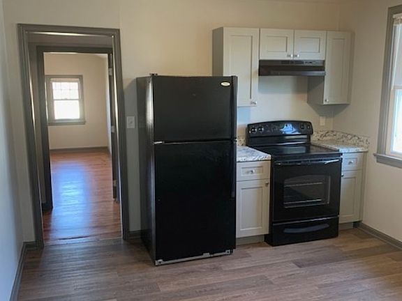 4th image of 3202 N 48th St #2