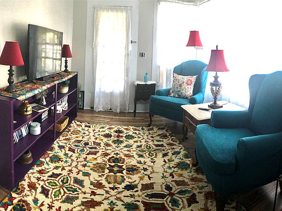 5th image of 401 W Sam Rayburn Dr #1