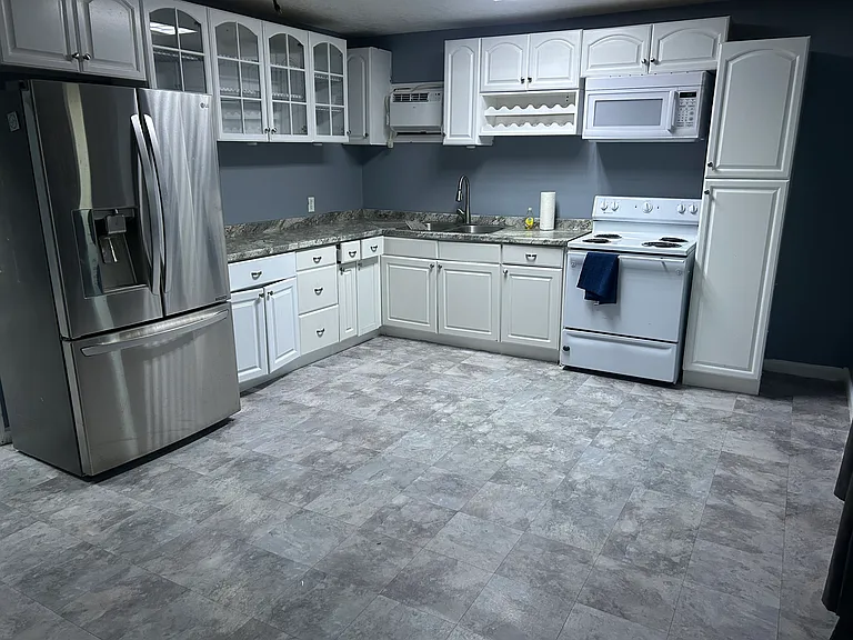 Peach Ave — Photo 2