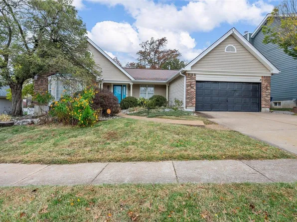 1109 Majestic Dr, Fenton, MO 63026