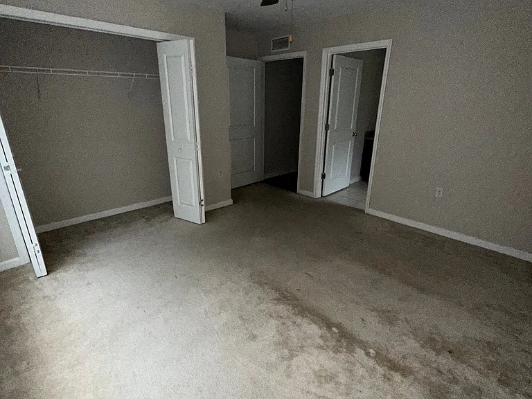 Lexington Woods — Photo 17