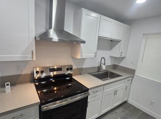 514 Monterey St #A, Bakersfield, CA 93305