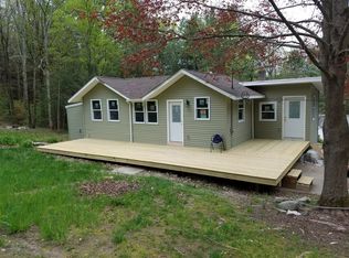 84 Kennel Rd, Cuddebackville, NY 12729