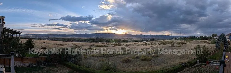 4 bed, 4.5 bath, 4199 sqft, $3,995 — Photo 3