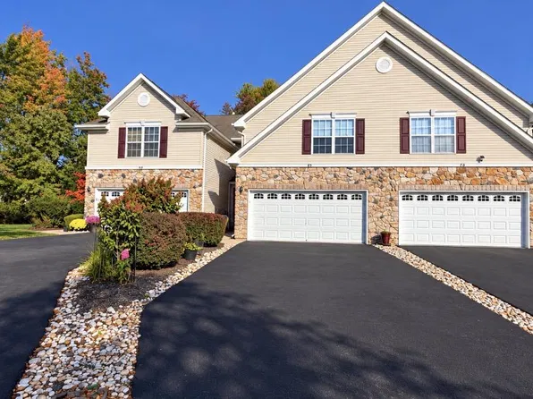 71 Heath Ct, Pennington, NJ 08534