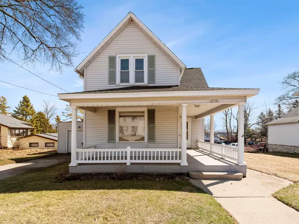 2708 13th St, Menominee, MI 49858