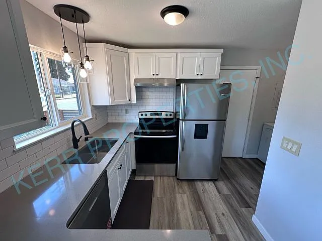 7703 NE Fremont St — Photo 5