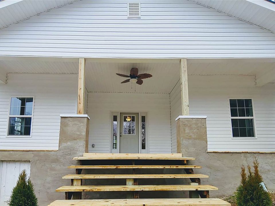 1st image of 212 Woodlawn Ave