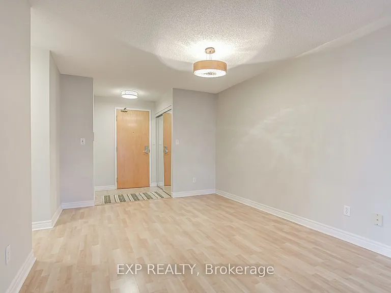 43 Eglinton Ave E #1509 — Photo 4