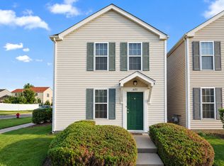 1651 Linden Park Ln, Aurora, IL 60504