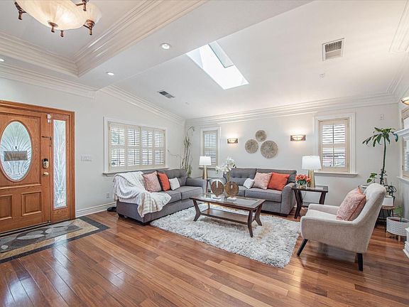 2nd image of 3036 Almond Dr