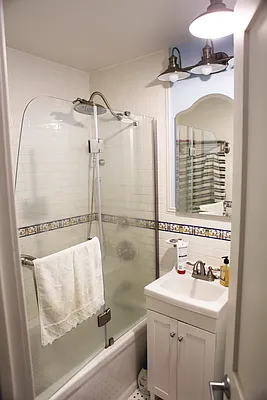 Rented by Chris Stewart, LREB | media 4