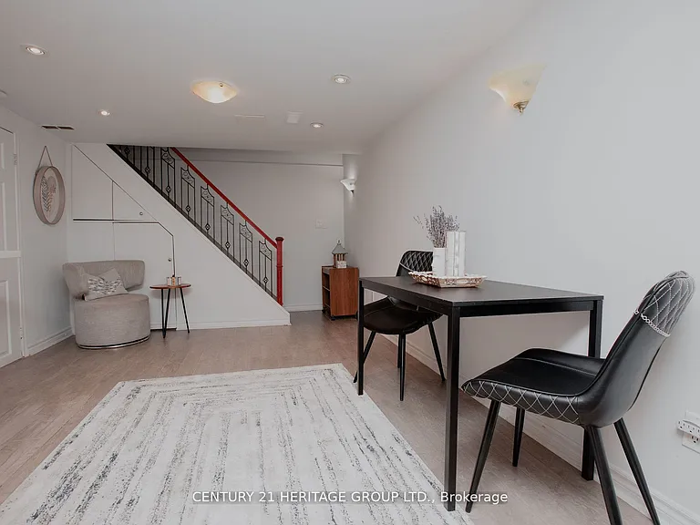16 Lisburn Cres #BASEMENT — Photo 6