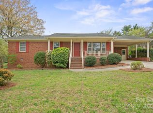303 Windy Rush Rd, Kannapolis, NC 28081