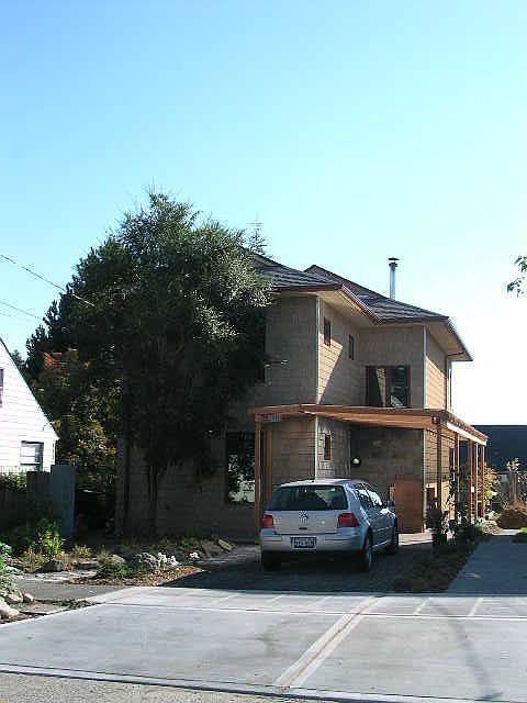 2nd image of 2841 NW 66th St