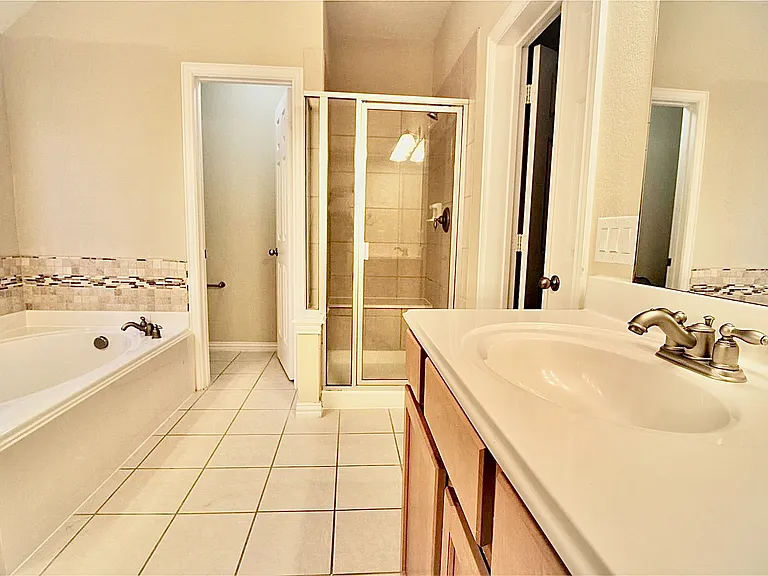 9829 Lightcatcher Dr — Photo 16