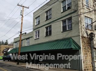 422 City Ave APT 1, Beckley, WV 25801