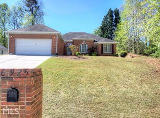 6925 Breeze Dr, Stone Mountain, GA 30087