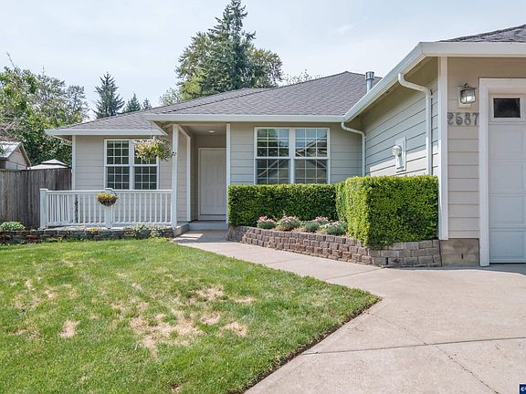 4th image of 2587 Hoodoo Dr NW
