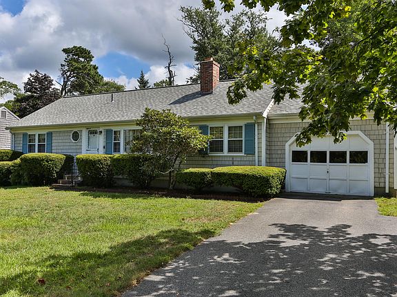 2nd image of 25 Blackfoot Way