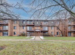724 N Briar Hill Ln APT 3, Addison, IL 60101