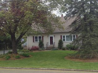 62 Orchid Rd, Meriden, CT 06450