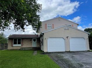 13 Deerfield Rd, Liverpool, NY 13090