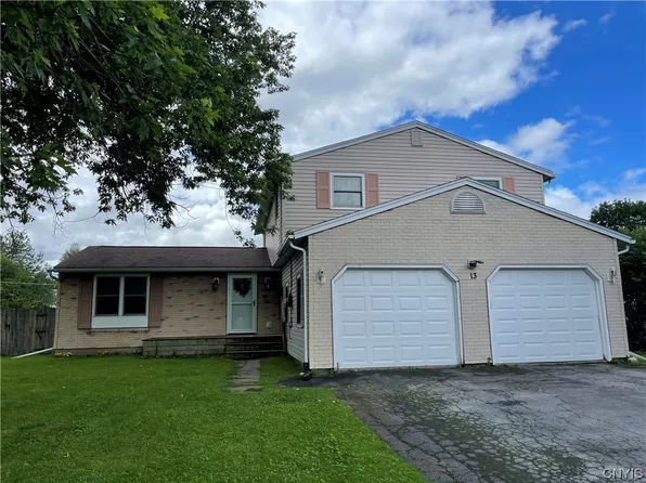 13 Deerfield Rd, Liverpool, NY 13090