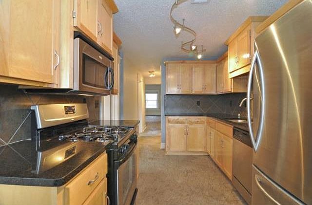 1st image of 817 W 39th Ter APT 1W