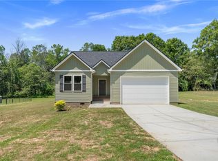 408 Burrell St, Pendleton, SC 29670