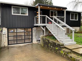 8349 SW 33rd Ave UNIT B, Portland, OR 97219