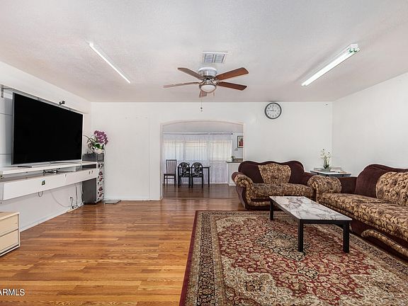 3rd image of 3737 W San Miguel Avenue