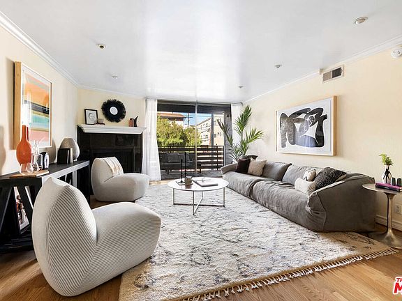 3rd image of 11706 Montana Ave APT 105