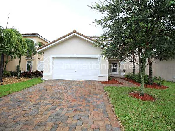 6117 Adriatic Way Greenacres, FL 33413 — Photo 1