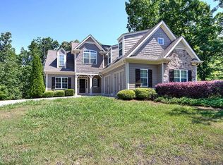 17 Crimson Hill Dr, Rydal, GA 30171