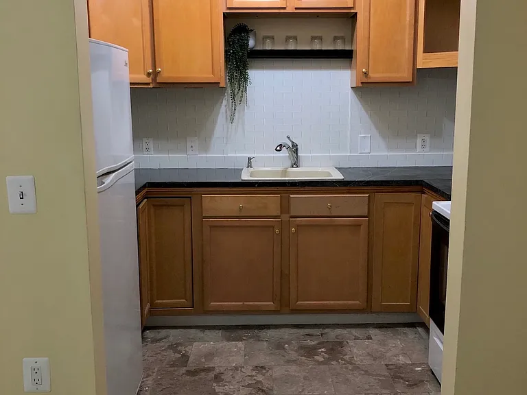 46 Orange St #1 — Photo 7